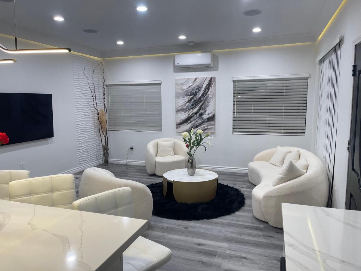 Villa Luxury 2 Bedroom *